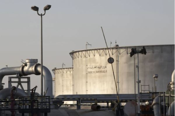 Китай скупает более дешевую саудовскую нефть