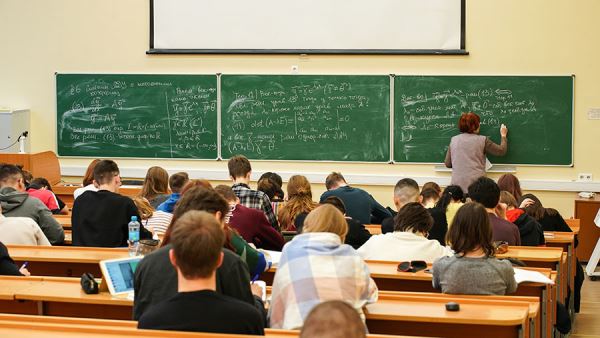 Собянин рассказал об усилиях по наполнению рынка кадрами в Москве