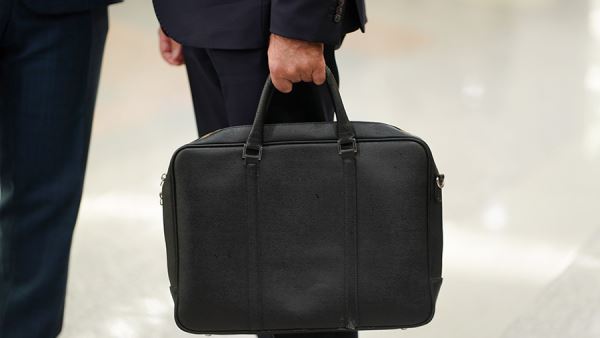 Юрист оценил влияние снятия валютных барьеров на российский бизнес за рубежом