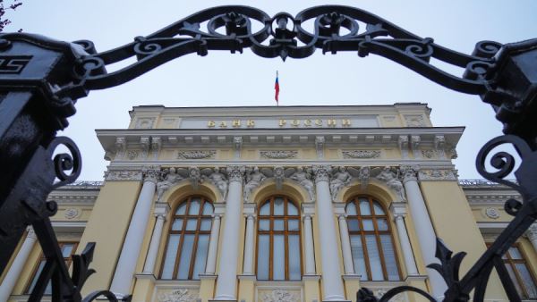 ЦБ снял ограничения на перевод средств за рубеж. Что нужно знать