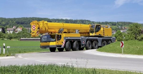 &laquo;РЕСО&raquo; требует от Минобороны 110 млн р. за кран-гигант, который сожгли неизвестные