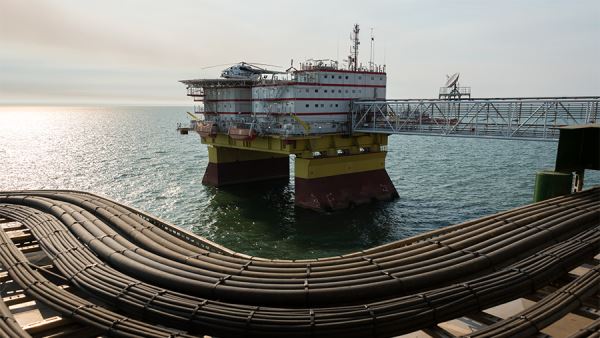 Нефть, судоходство и обмеление. Что нужно знать о Каспийском море