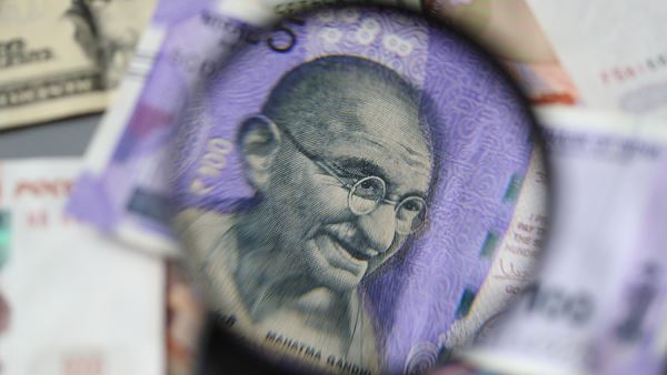 Путин указал на важность расширения использования нацвалют для расчетов в БРИКС